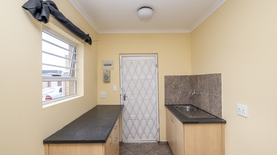 2 Bedroom Property for Sale in Sunset Glen Western Cape